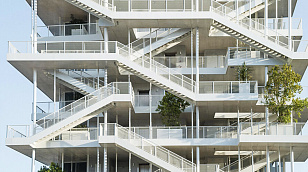 Офисные здания в Ницце будут опоясаны лестницами снаружи